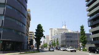 新潟駅前明石通り