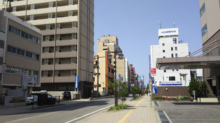 新潟駅前