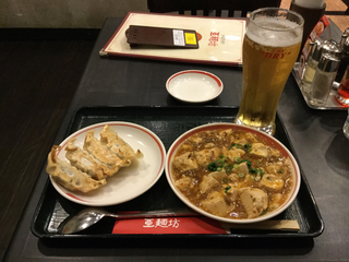 ekinomi-higashi11.jpg