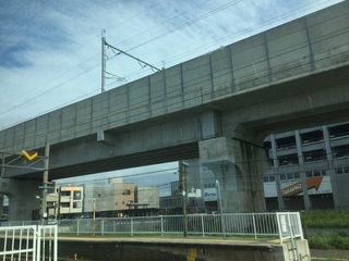 shinkansen-tsuruga30.jpg